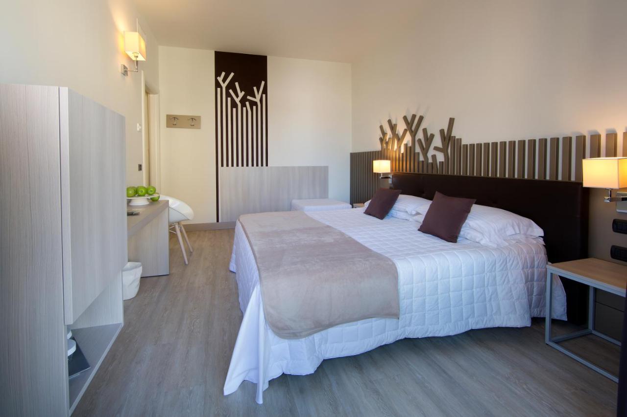 Hotel Desenzano Дезенцано-дель-Гарда Экстерьер фото
