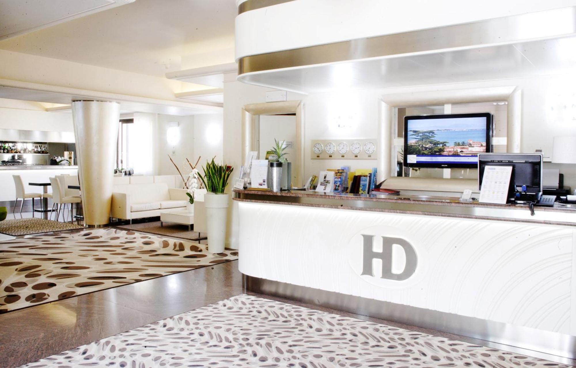 Hotel Desenzano Дезенцано-дель-Гарда Экстерьер фото