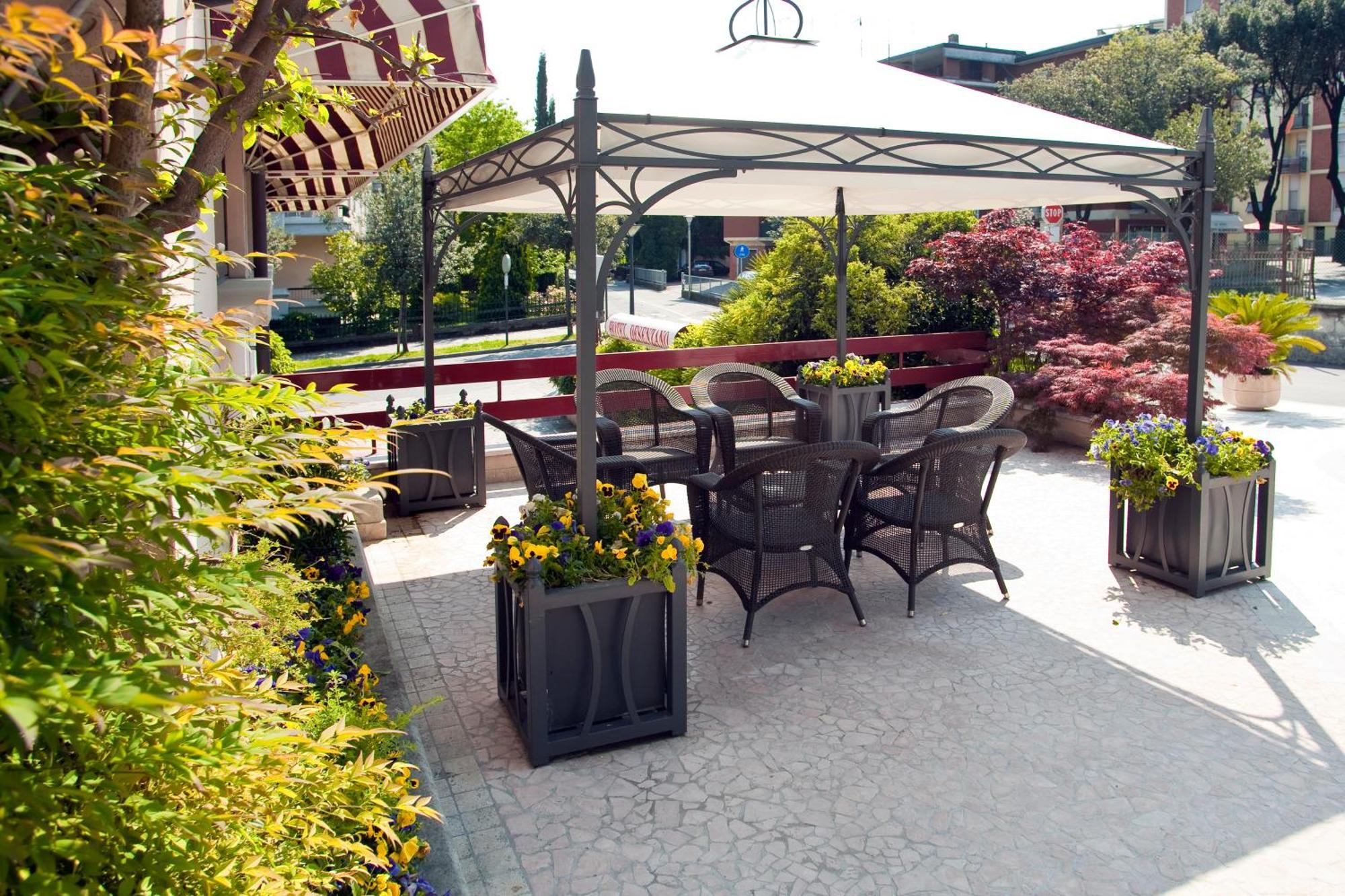 Hotel Desenzano Дезенцано-дель-Гарда Экстерьер фото